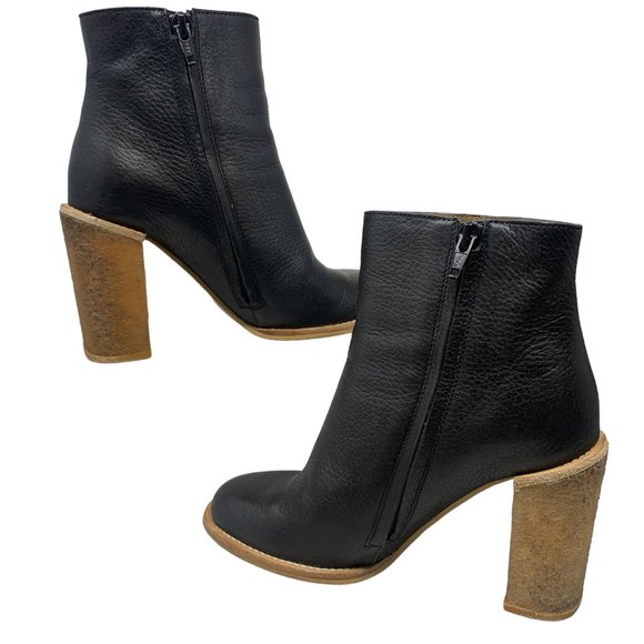 See By Chloé‎ Keira Leather Crepe Block Heel Zip Booties - Picture 6 of 13